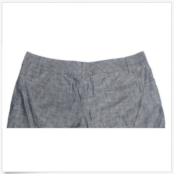 🌿Banana Republic Casual Cuffed Chambray Shorts 2 - Picture 4 of 6